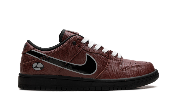 Nike SB Dunk Low Limosine Skateboards