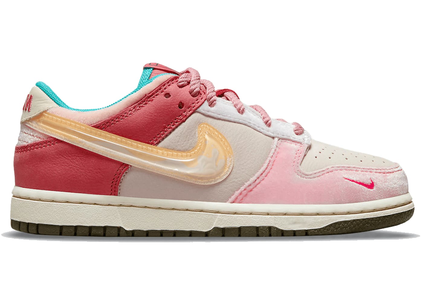 Nike Dunk Low Social Status Free Lunch Strawberry Milk (PS)